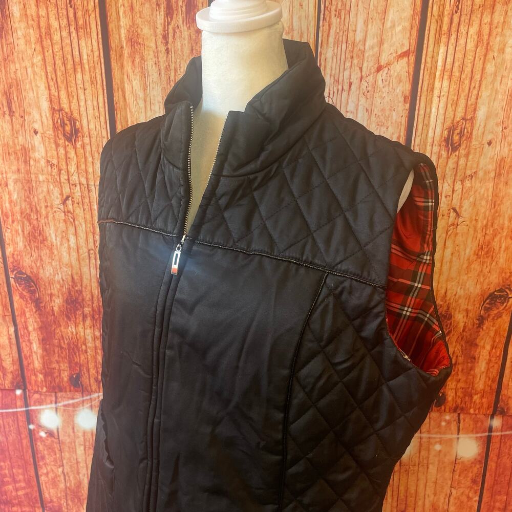 Jones Wear Studio quilted black vest red tartan plaid lining size Extra Large XL